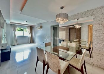 Apartamento no Bairro Vila Nova em Blumenau com 2 Dormitórios (2 suítes) e 160 m² - 3825869-V