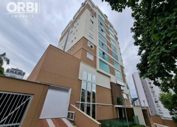Apartamento no Bairro Vila Nova em Blumenau com 2 Dormitórios (1 suíte) e 73 m² - AP0203