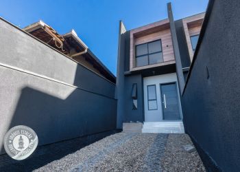 Casa no Bairro Água Verde em Blumenau com 2 Dormitórios (2 suítes) - 922