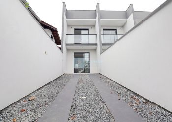 Casa no Bairro Fortaleza Alta em Blumenau com 2 Dormitórios e 79.9 m² - 4191729