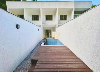 Casa no Bairro Garcia em Blumenau com 2 Dormitórios (2 suítes) e 80 m² - 0421