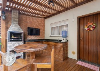 Casa no Bairro Itoupava Central em Blumenau com 2 Dormitórios - 2240