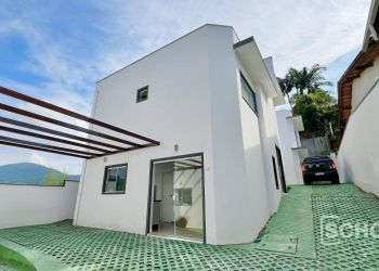 Casa no Bairro Itoupava Central em Blumenau com 2 Dormitórios (2 suítes) e 60 m² - SO0611