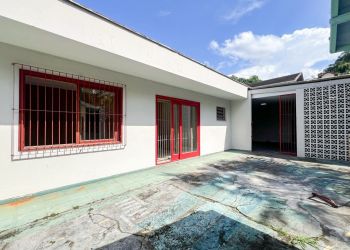 Casa no Bairro Itoupava Seca em Blumenau com 292 m² - RD1766