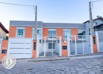 Casa no Bairro Ponta Aguda em Blumenau com 2 Dormitórios (2 suítes) e 80 m² - 838
