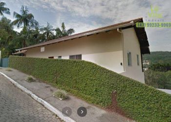 Casa no Bairro Ponta Aguda em Blumenau com 3 Dormitórios (1 suíte) e 350 m² - CA0653