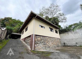 Casa no Bairro Salto Norte em Blumenau com 2 Dormitórios (1 suíte) e 90 m² - 1336975
