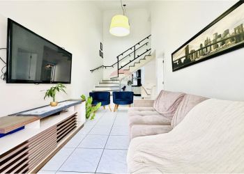 Casa no Bairro Velha Central em Blumenau com 3 Dormitórios (1 suíte) e 137 m² - OPORTUNIDADE VELHA