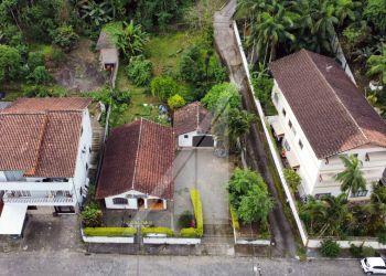 Casa no Bairro Vila Nova em Blumenau com 3 Dormitórios e 208.75 m² - 3657