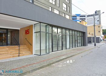 Loja no Bairro Centro em Blumenau com 99 m² - 6581955