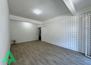 Loja no Bairro Itoupava Norte em Blumenau com 152.75 m² - 1335768