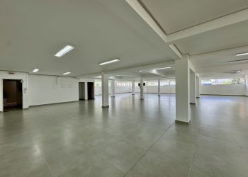 Sala/Escritório no Bairro Ponta Aguda em Blumenau com 533 m² - 5064058
