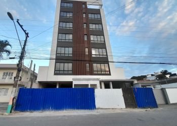 Apartamento no Bairro Taboleiro em Camboriú com 2 Dormitórios (2 suítes) - 470498