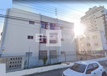 Apartamento no Bairro Agronômica em Florianópolis com 3 Dormitórios e 74 m² - 18533
