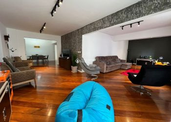 Apartamento no Bairro Agronômica em Florianópolis com 4 Dormitórios (1 suíte) - 373700