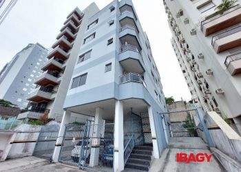 Apartamento no Bairro Agronômica em Florianópolis com 2 Dormitórios (1 suíte) e 55.62 m² - 106529