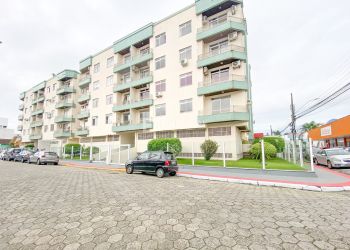 Apartamento no Bairro Balneário em Florianópolis com 3 Dormitórios e 85 m² - 20759