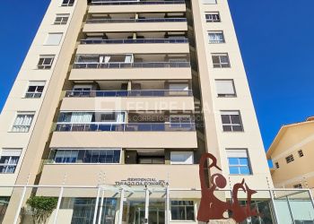 Apartamento no Bairro Capoeiras em Florianópolis com 2 Dormitórios (1 suíte) e 94 m² - 19719