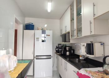 Apartamento no Bairro Carvoeira em Florianópolis com 1 Dormitórios - A1056