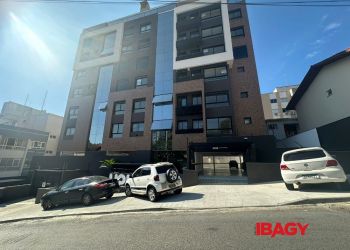 Apartamento no Bairro Carvoeira em Florianópolis com 1 Dormitórios e 42.22 m² - 123294