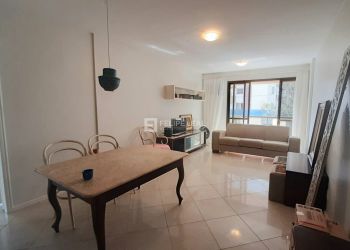 Apartamento no Bairro Centro em Florianópolis com 3 Dormitórios (1 suíte) e 107 m² - 20575