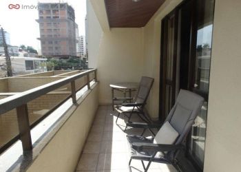 Apartamento no Bairro Centro em Florianópolis com 4 Dormitórios (1 suíte) e 210 m² - AP1249