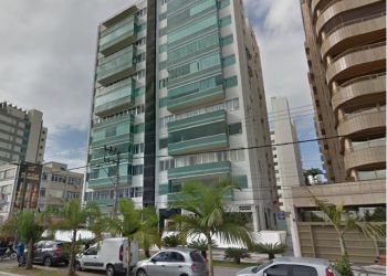 Apartamento no Bairro Centro em Florianópolis com 3 Dormitórios (1 suíte) e 116.6 m² - 103201