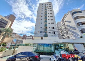 Apartamento no Bairro Centro em Florianópolis com 2 Dormitórios (1 suíte) e 110 m² - 122205