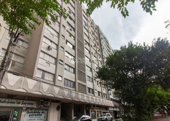 Apartamento no Bairro Centro em Florianópolis com 1 Dormitórios - 475759
