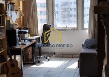 Apartamento no Bairro Centro em Florianópolis com 1 Dormitórios - A1089