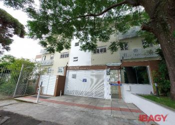 Apartamento no Bairro Coqueiros em Florianópolis com 3 Dormitórios (3 suítes) e 151.82 m² - 111840