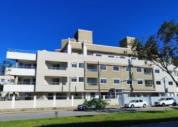 Apartamento no Bairro Ingleses em Florianópolis com 2 Dormitórios (2 suítes) e 86 m² - AP0444