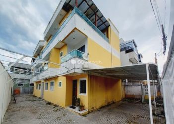 Apartamento no Bairro Ingleses em Florianópolis com 3 Dormitórios (1 suíte) - 17029