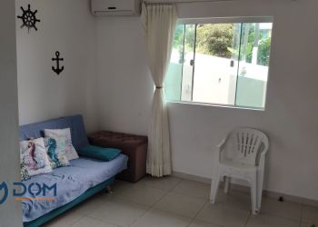 Apartamento no Bairro Ingleses em Florianópolis com 2 Dormitórios (1 suíte) e 75 m² - 1030