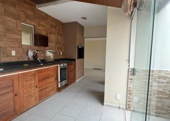 Apartamento no Bairro Ingleses em Florianópolis com 3 Dormitórios (1 suíte) e 115 m² - 1005