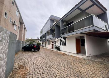 Apartamento no Bairro Ingleses em Florianópolis com 2 Dormitórios (1 suíte) e 78 m² - AP0553