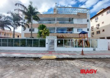 Apartamento no Bairro Ingleses em Florianópolis com 2 Dormitórios (1 suíte) e 79.86 m² - 123460