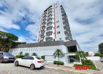 Apartamento no Bairro Itacorubí em Florianópolis com 2 Dormitórios (2 suítes) e 74 m² - 104234