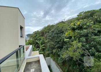 Apartamento no Bairro Jurerê em Florianópolis com 2 Dormitórios (2 suítes) e 102 m² - 260