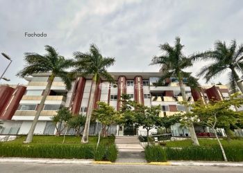 Apartamento no Bairro Jurerê Internacional em Florianópolis com 3 Dormitórios (3 suítes) - 16985