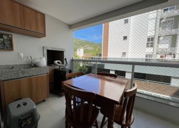 Apartamento no Bairro Saco Grande I em Florianópolis com 3 Dormitórios (1 suíte) - 389954