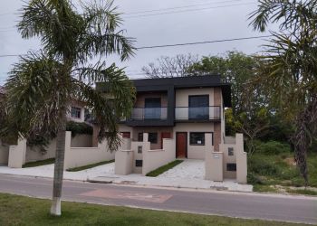 Casa no Bairro Barra da Lagoa em Florianópolis com 2 Dormitórios (2 suítes) e 162 m² - 11