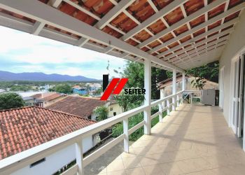 Casa no Bairro Barra da Lagoa em Florianópolis com 2 Dormitórios e 81.9 m² - CA00291V