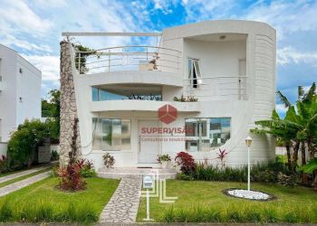Casa no Bairro Cachoeira do Bom Jesus em Florianópolis com 3 Dormitórios (1 suíte) e 160 m² - CA0798