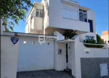 Casa no Bairro Cacupé em Florianópolis com 4 Dormitórios (4 suítes) e 444 m² - 18559