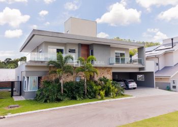 Casa no Bairro Cacupé em Florianópolis com 4 Dormitórios (3 suítes) e 446 m² - 21121