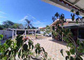 Casa no Bairro Campeche em Florianópolis com 2 Dormitórios - 469673