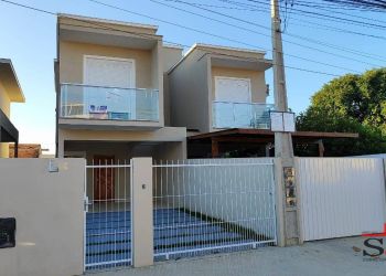 Casa no Bairro Ingleses em Florianópolis com 3 Dormitórios (1 suíte) e 122 m² - SO0236