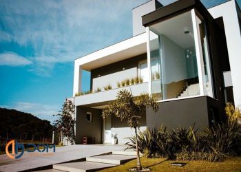 Casa no Bairro Ingleses em Florianópolis com 5 Dormitórios (3 suítes) e 470 m² - 269