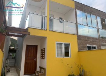 Casa no Bairro Ingleses em Florianópolis com 2 Dormitórios (2 suítes) - CA0747